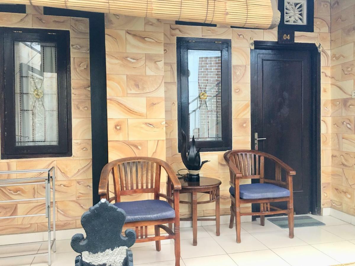 Mikuk Homestay Canggu Экстерьер фото