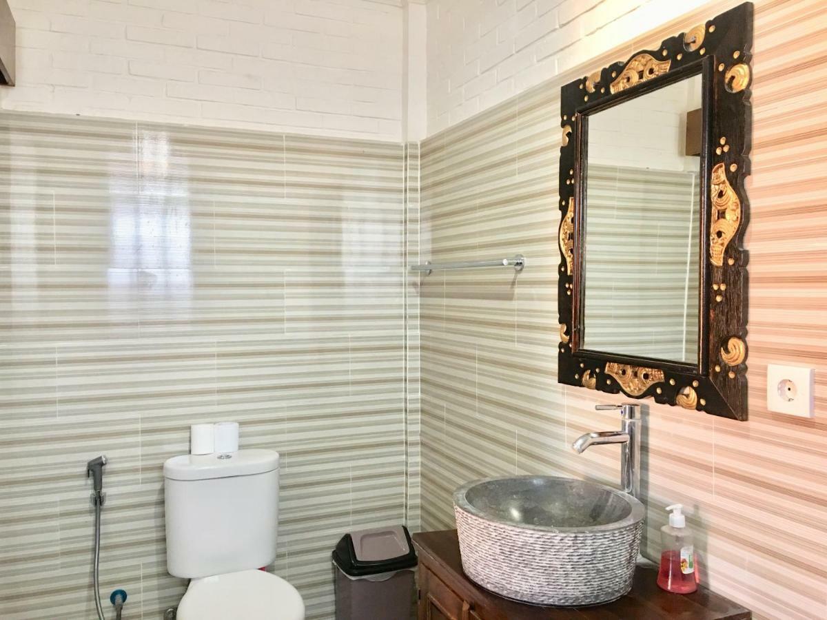 Mikuk Homestay Canggu Экстерьер фото