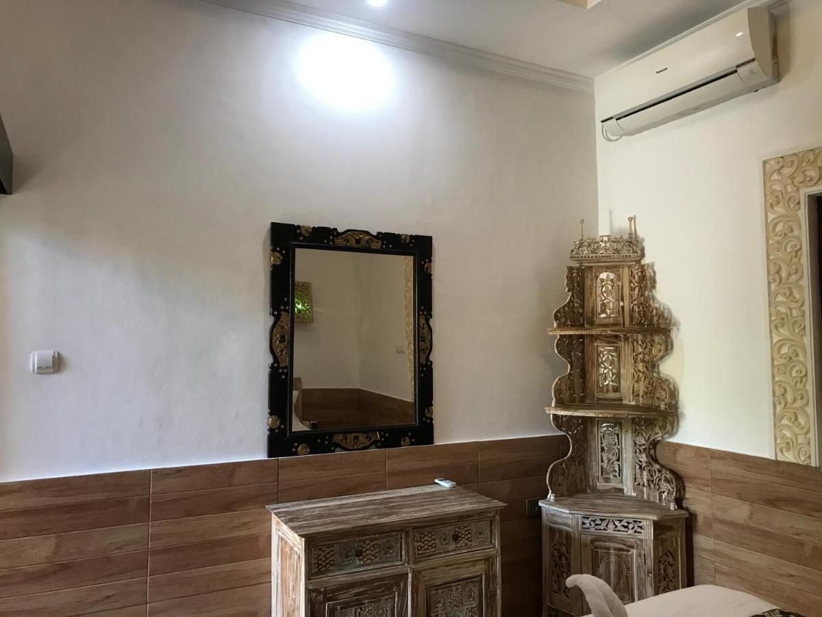 Mikuk Homestay Canggu Экстерьер фото